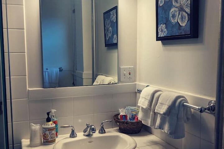 Room 26 of 69