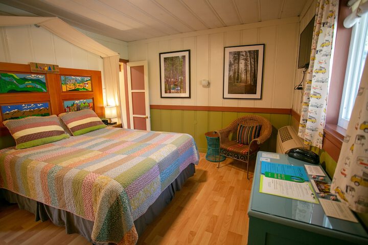 Room 49 of 236