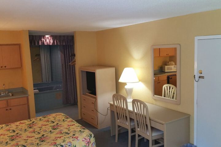 Room 26 of 46