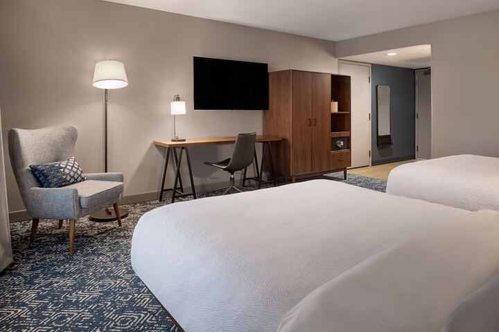 Four Points by Sheraton Bakersfield