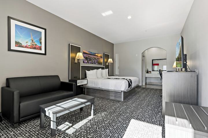 Room 43 of 51