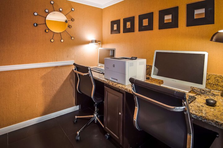 Best Western Plus Rancho Cordova Inn