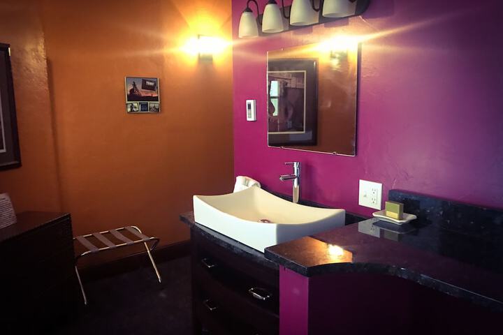 Room 35 of 92
