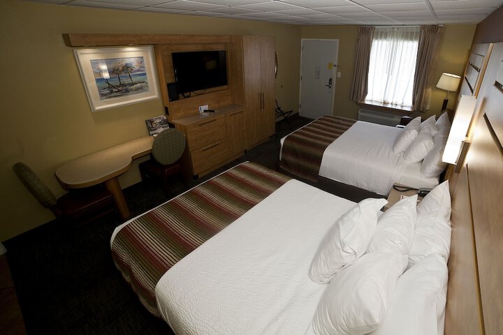 DeSoto Beach Hotel
