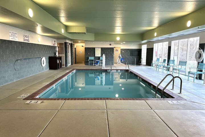 Pool 3 of 21