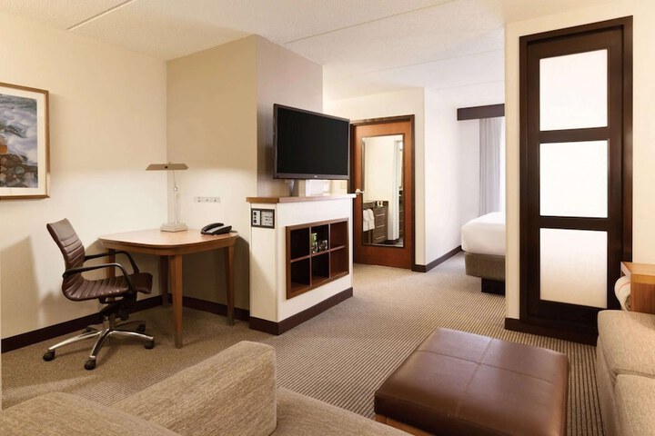 Room 6 of 21