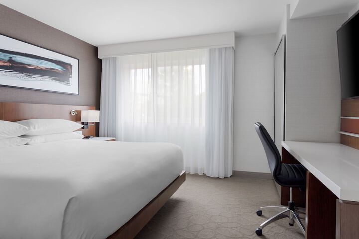 Delta Hotels by Marriott Burlington