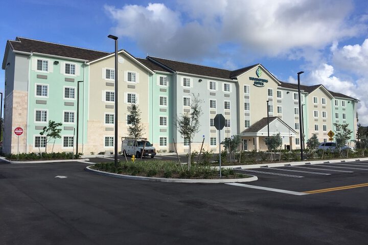 Hotel 3 of 34