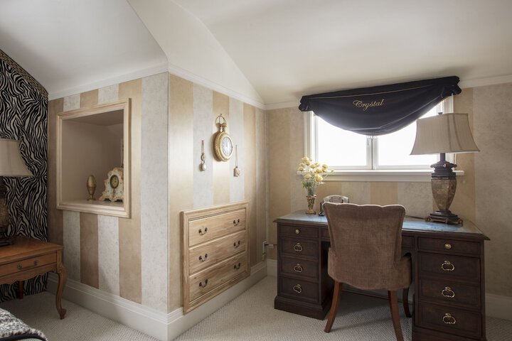 Room 45 of 80