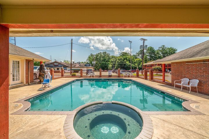 Pool 5 of 26