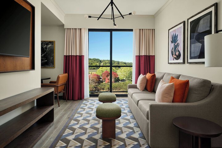 The Somm Hotel & Spa Autograph Collection