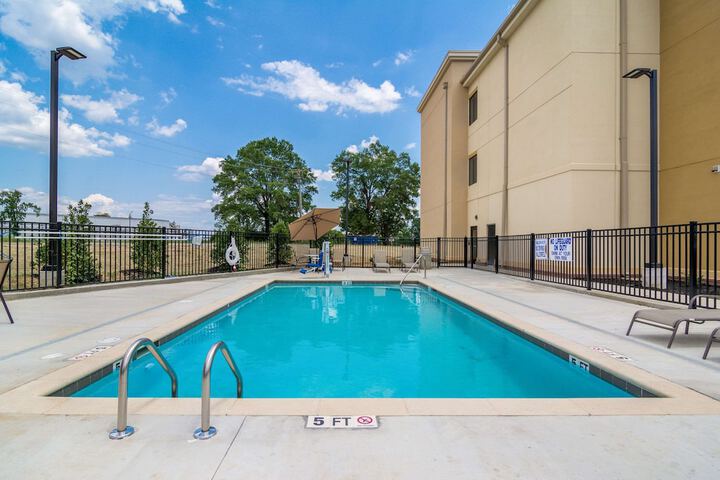 Pool 7 of 71