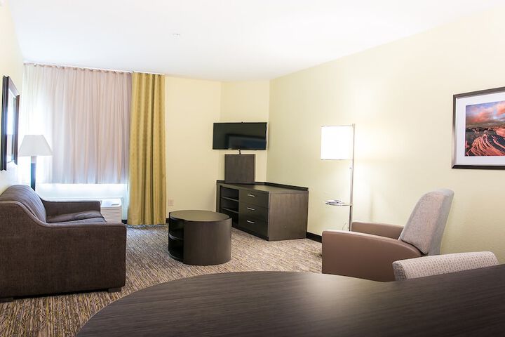 Candlewood Suites Bay City by IHG