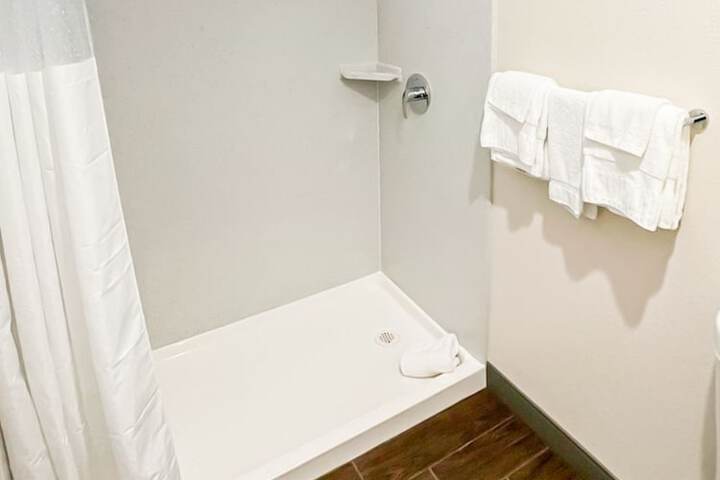 Room 20 of 37
