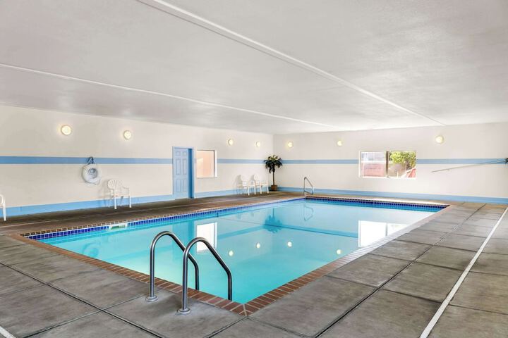 Pool 12 of 46