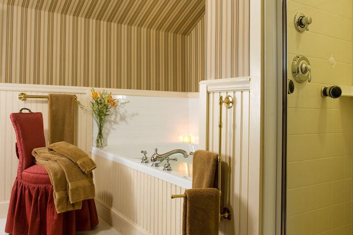 Berry Manor Inn