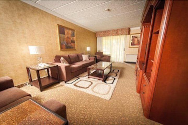 Room 12 of 36