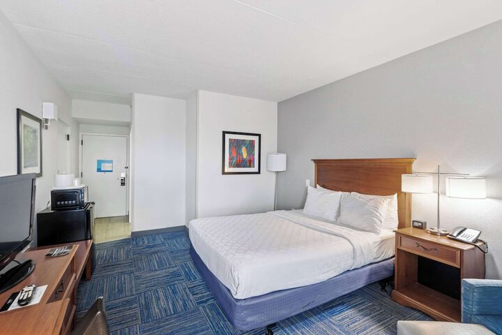 Room 20 of 62