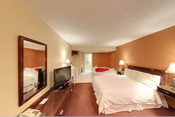 Room 19 of 27
