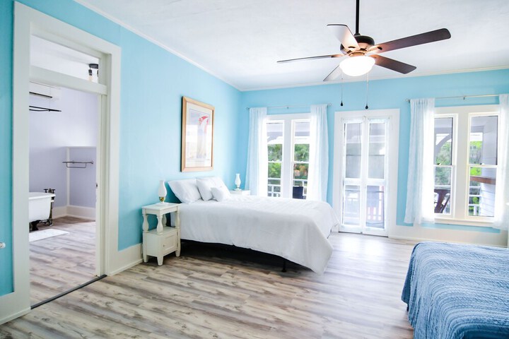 Room 18 of 27