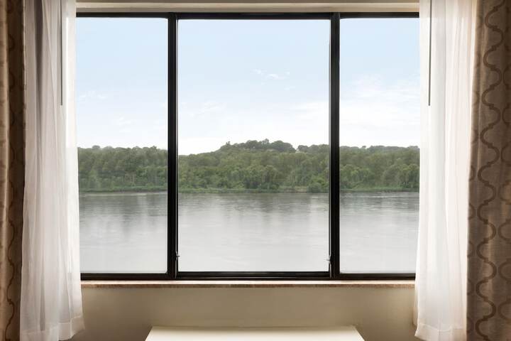 Holiday Inn Hotel & Suites Council Bluffs I-29 by IHG