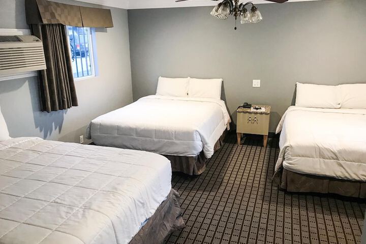 Room 25 of 70
