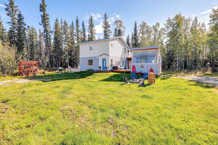 Delta Junction Retreat w / Northern Lights Cabin!