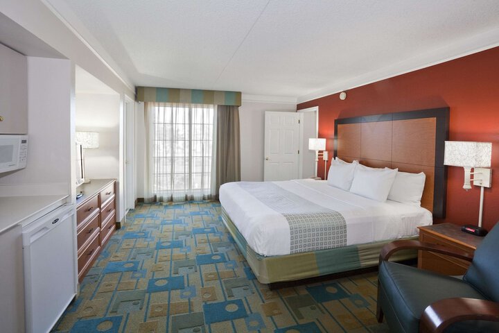 Room 13 of 40