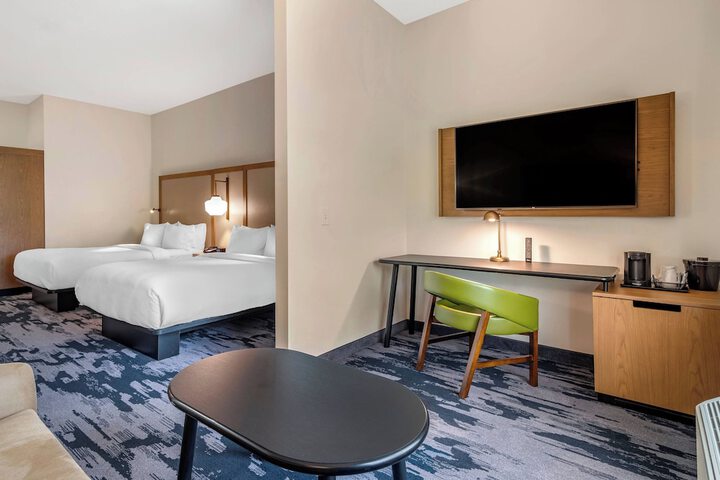 Room 13 of 19