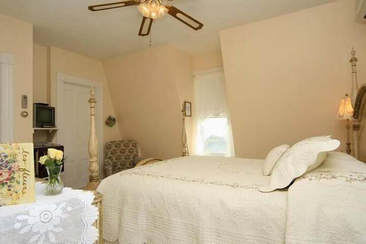 Room 214 of 468