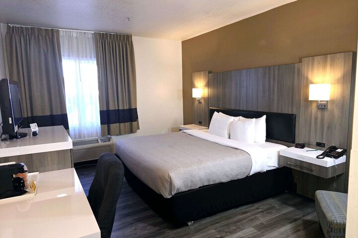 Quality Inn & Suites Longview Kelso