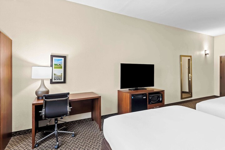 Room 33 of 54