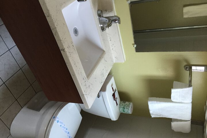 Room 15 of 30