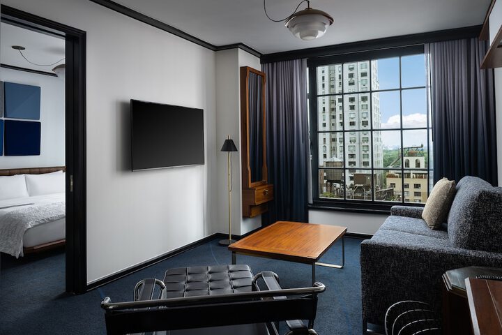Room 29 of 53