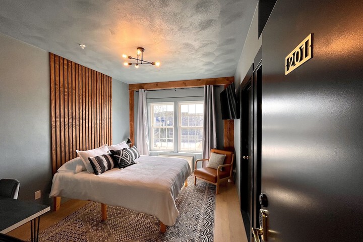 Room 48 of 72