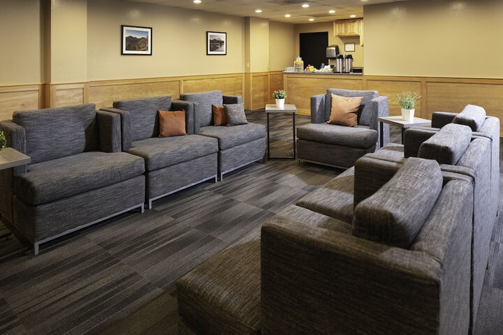 Waypoint Hotel