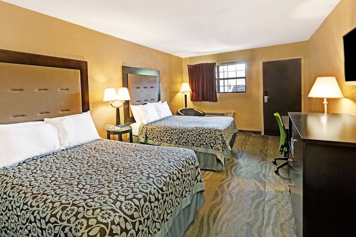 Room 12 of 14