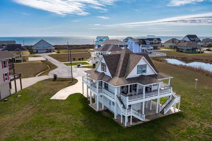 #beach Please 3 Bedroom Home by RedAwning