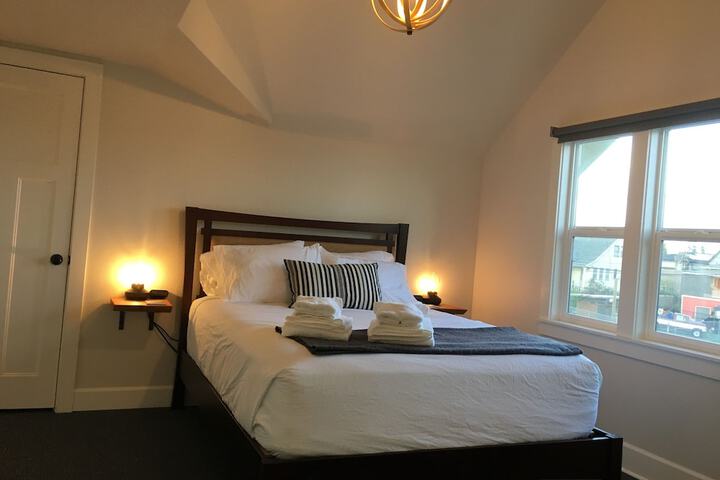 Room 25 of 58