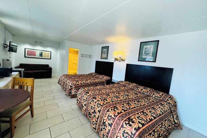 Room 63 of 84