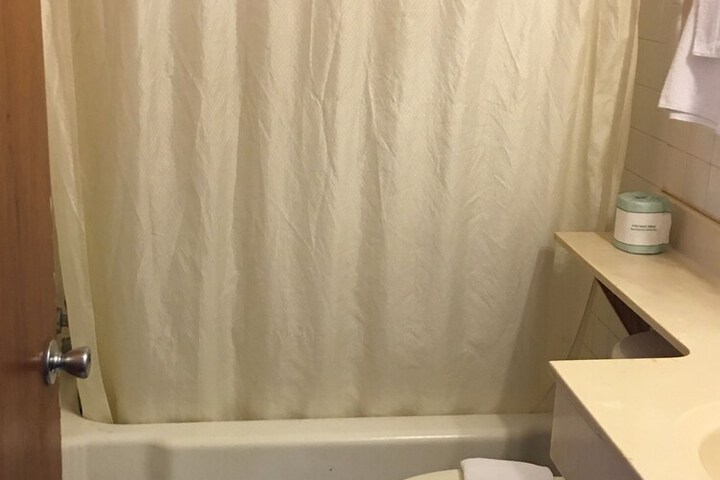 Room 67 of 80