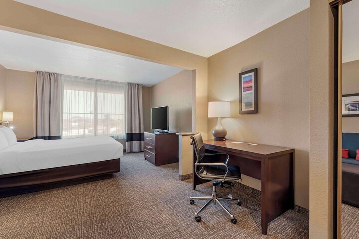 Comfort Inn Lathrop - Stockton Airport