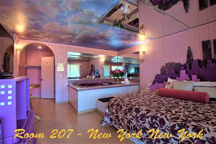 Room 45 of 124