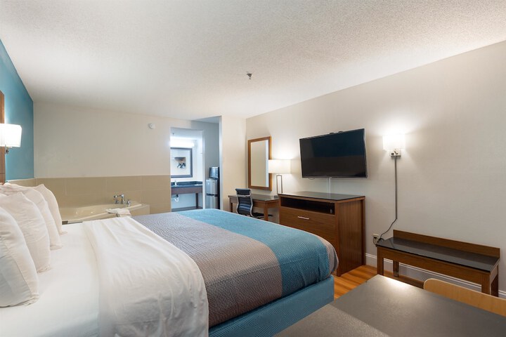 Room 15 of 29