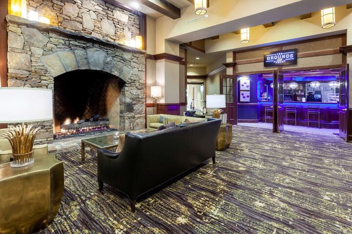 Hotel Interior 52 of 175