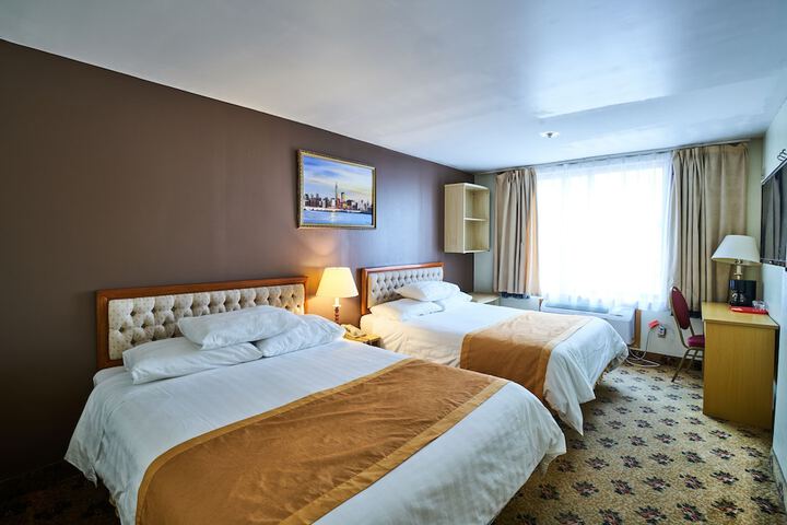 Room 16 of 54