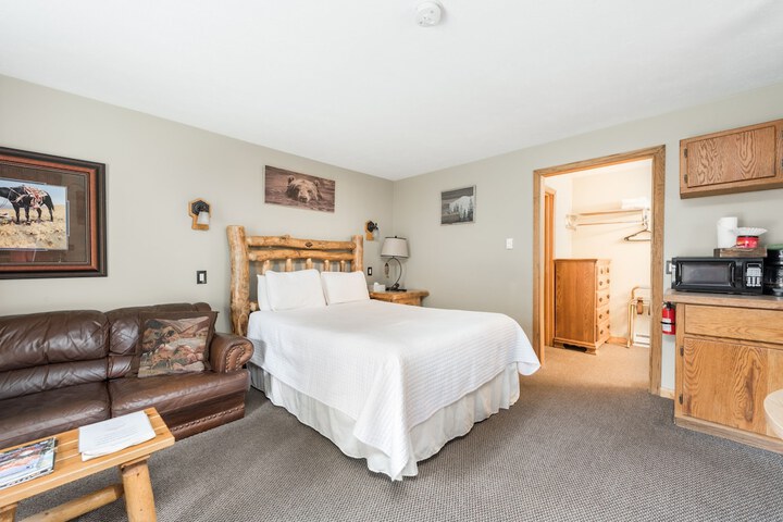 Room 40 of 120