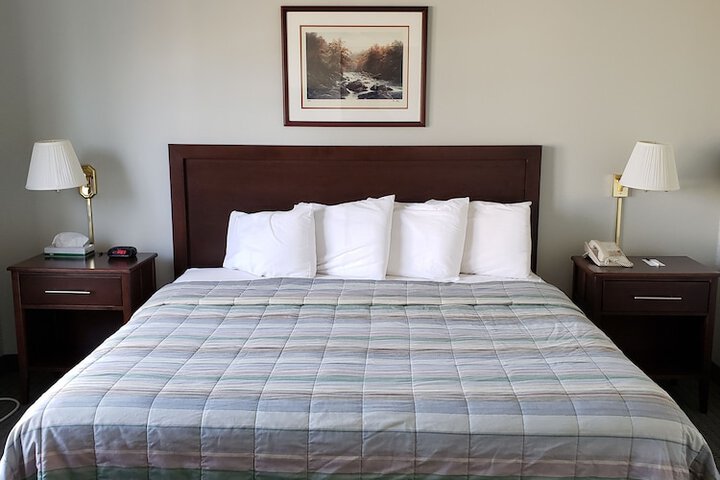 GrandStay Hotel & Suites Hastings