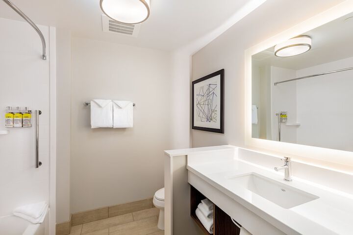 Holiday Inn Express & Suites Moreno Valley - Riverside by IHG