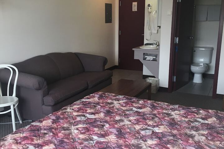 Room 25 of 36